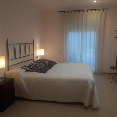 Casa Laure Y Mª Jose *