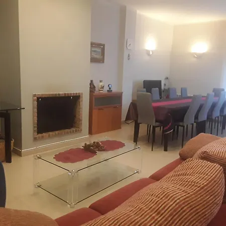 Feriehus Casa Laure Y Mª Jose *