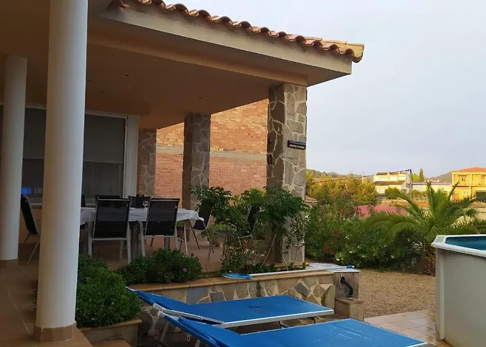 Feriehus Casa Laure Y Mª Jose *