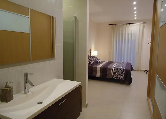 Feriehus Casa Laure Y Mª Jose *