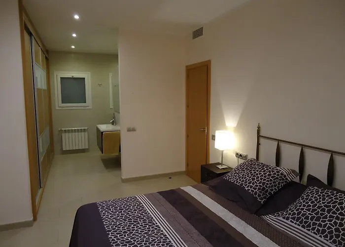 Casa Laure Y Mª Jose Feriehus *